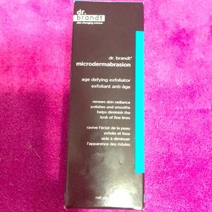 Dr Brandt Microdermabrasion age defying exfoliator